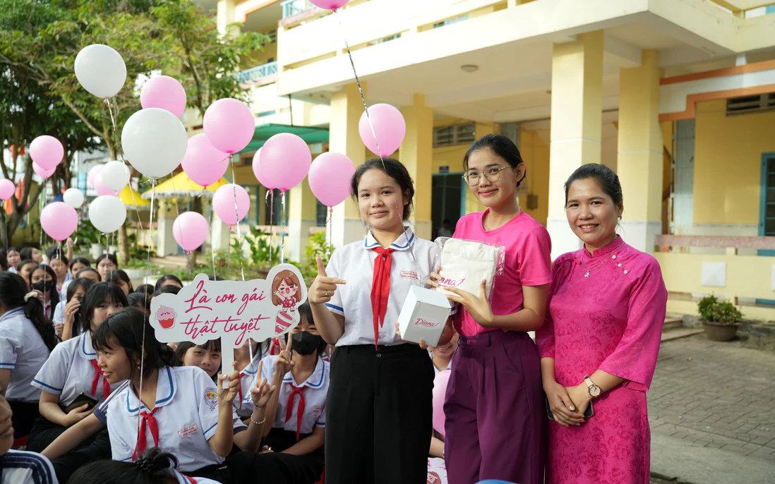 Hơn 8.000 nữ sinh THCS tại Cần Thơ tham gia chương trình “Là con gái thật tuyệt”